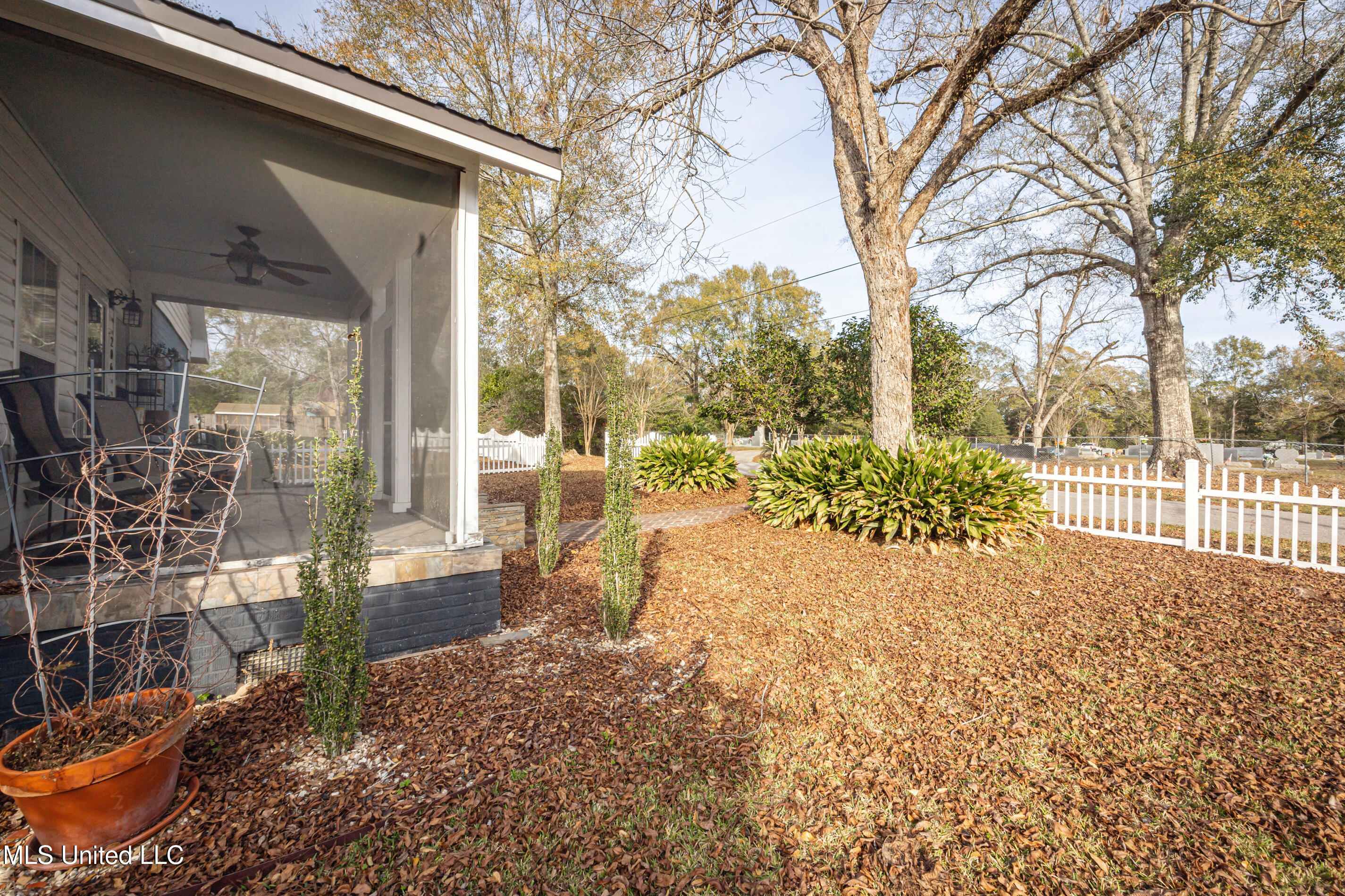206 Fifth Street North, Unit N Wiggins, MS 39577 - Photo 52 of 73 IMG_8886