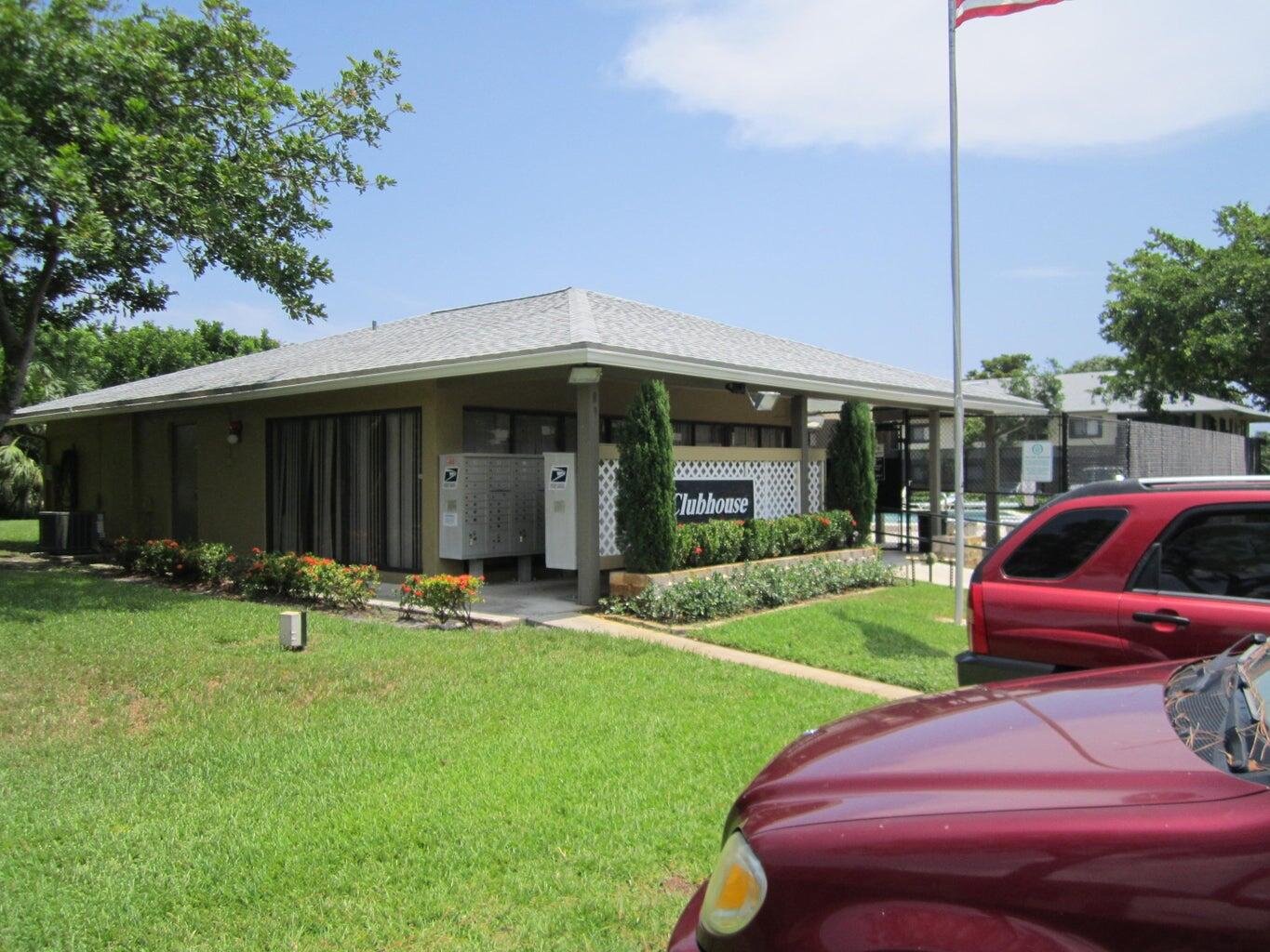 522 Trace Circle, Unit 203 Deerfield Beach, FL 33441 - Photo 20 of 35 Clubhouse