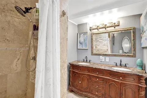 $599,000 | 609 Southwest 2nd Avenue, Hallandale Beach, FL 33009