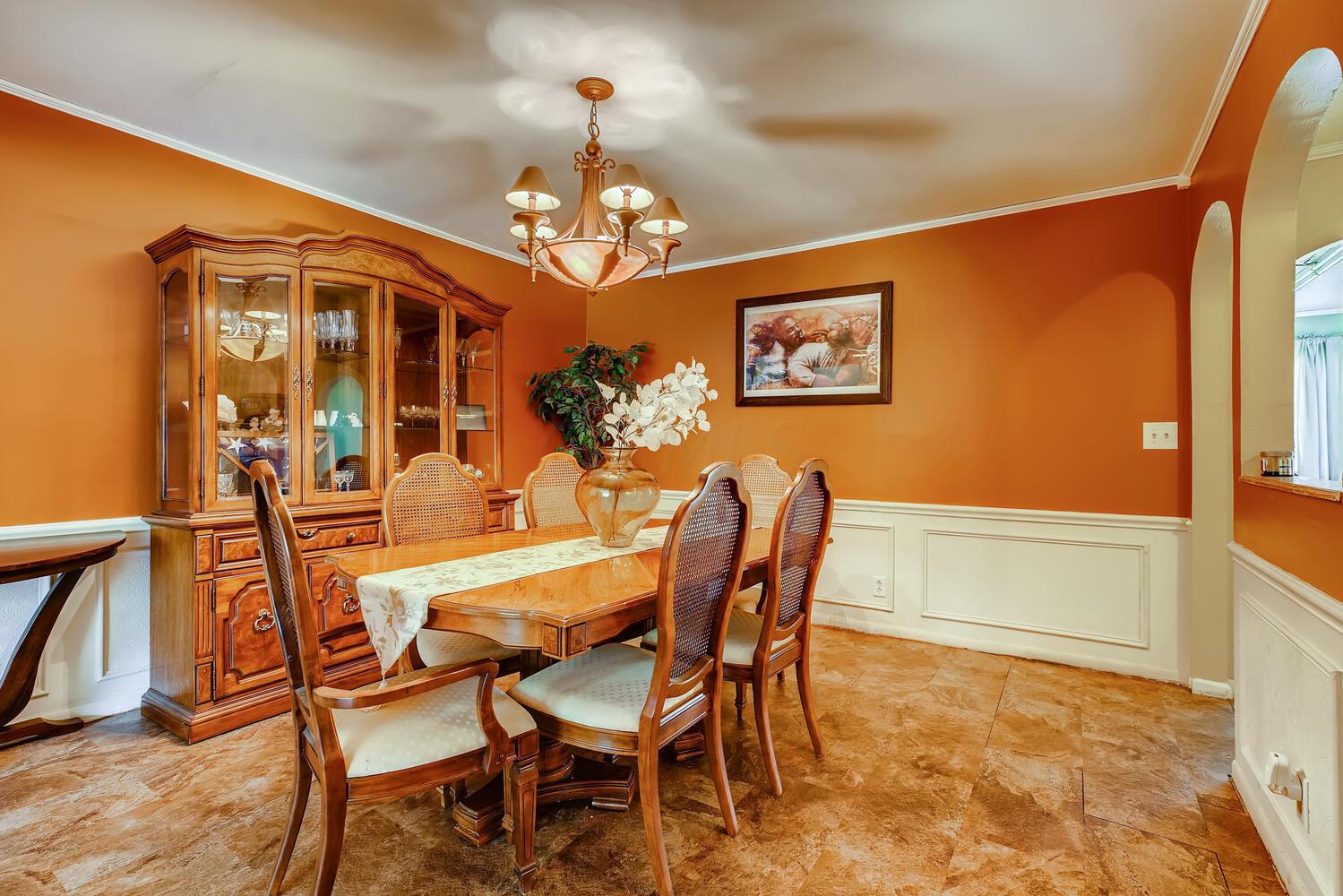 1724 Norma Road Columbus, OH 43229 - Photo 7 of 25 Gallery Image 7