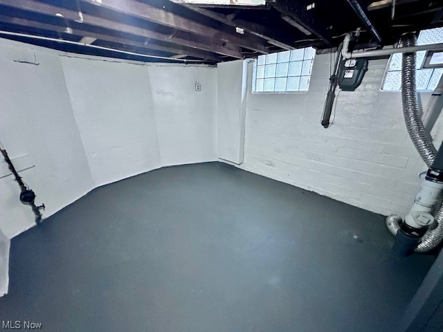 17805 Ingleside Road Cleveland, OH 44119 - Photo 24 of 37 Gallery Image 24