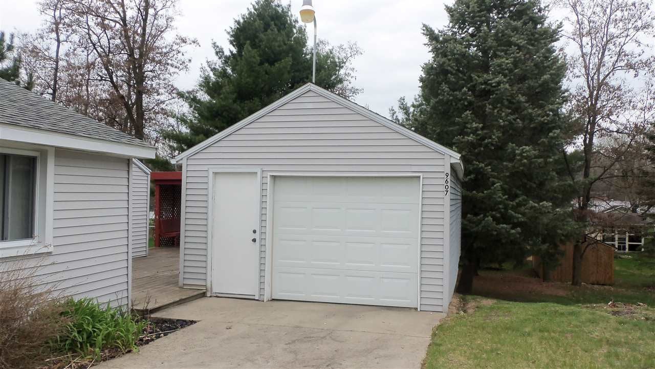 9607 Adams Road St. Helen, MI 48656 - Photo 5 of 13 Gallery Image 5
