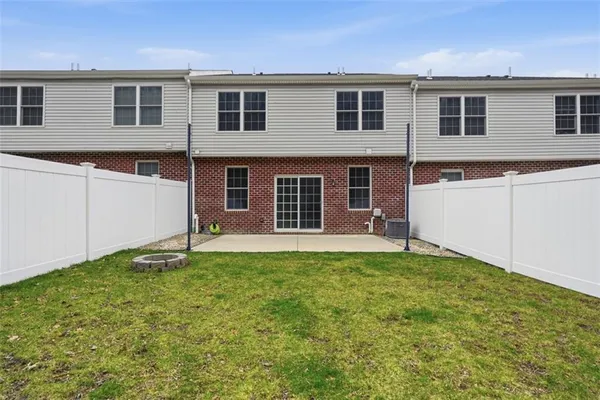 $440,000 | 2339 Old Greentree Road, Carnegie, PA 15106