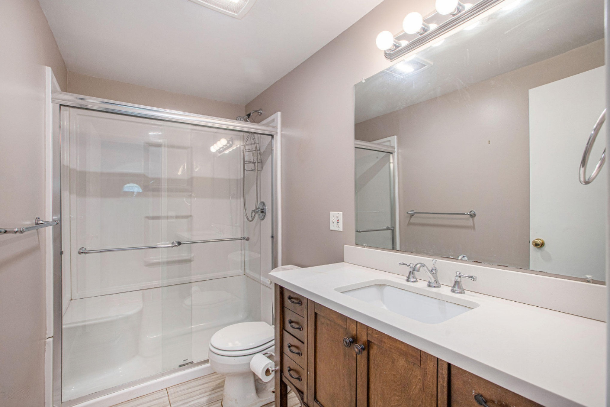 985 Miller Road Plainwell, MI 49080 - Photo 8 of 16 Updated Bathroom
