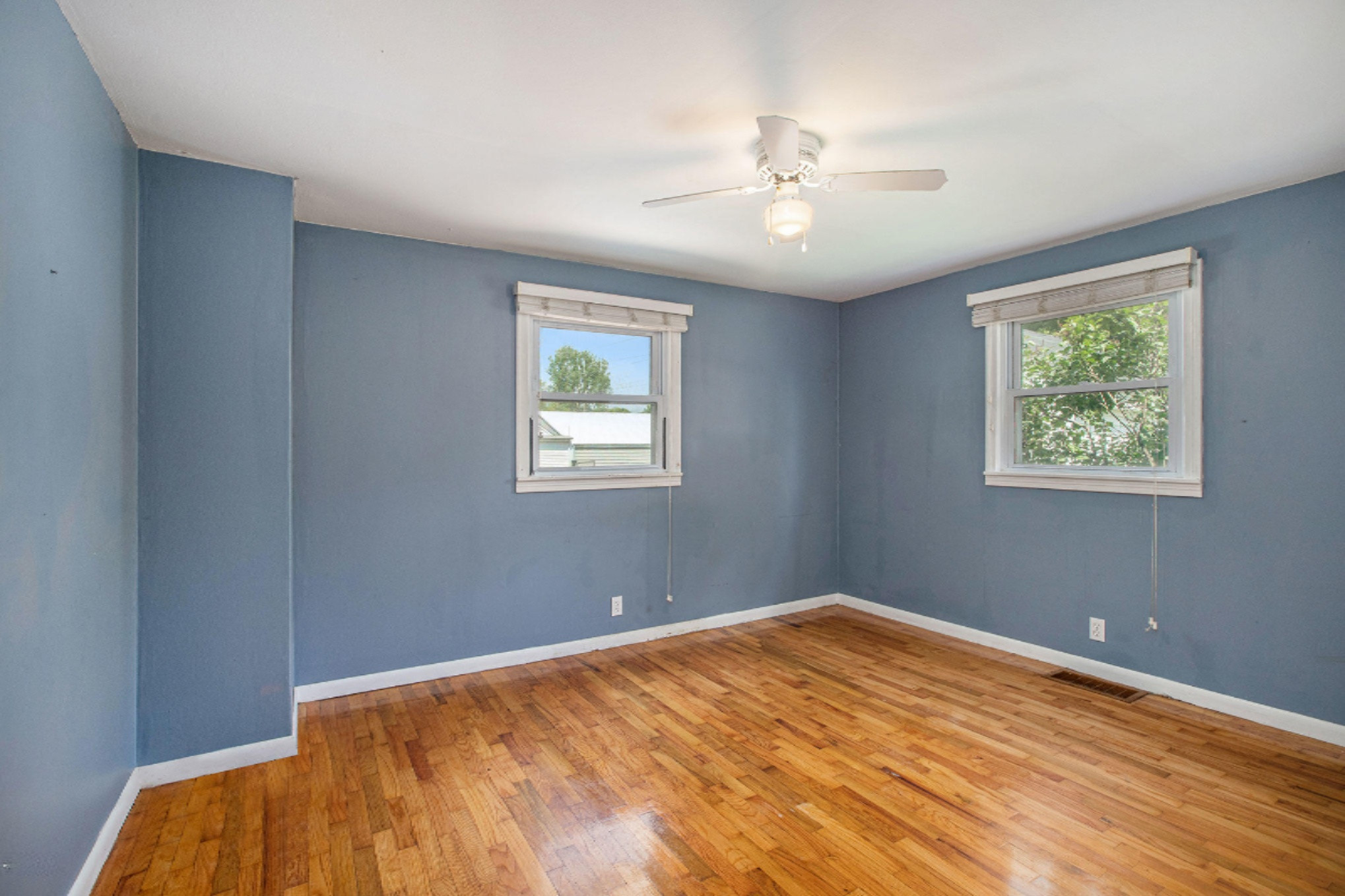 985 Miller Road Plainwell, MI 49080 - Photo 9 of 16 Bedroom 1