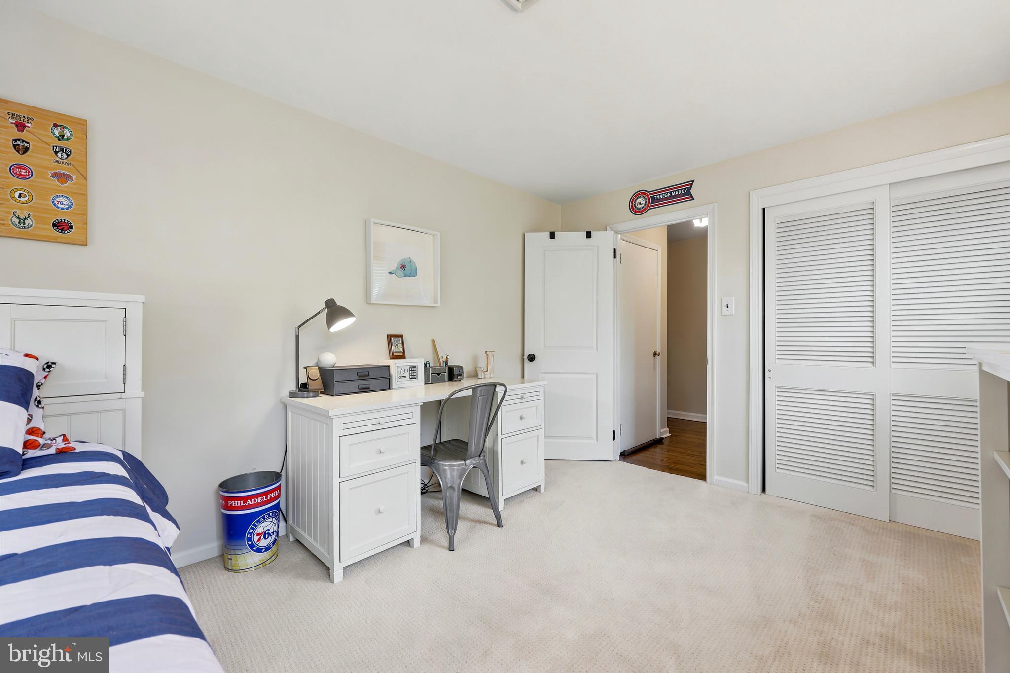 566 Upper Weadley Road Wayne, PA 19087 - Photo 33 of 50 Bedroom #2 w/ spacious closet