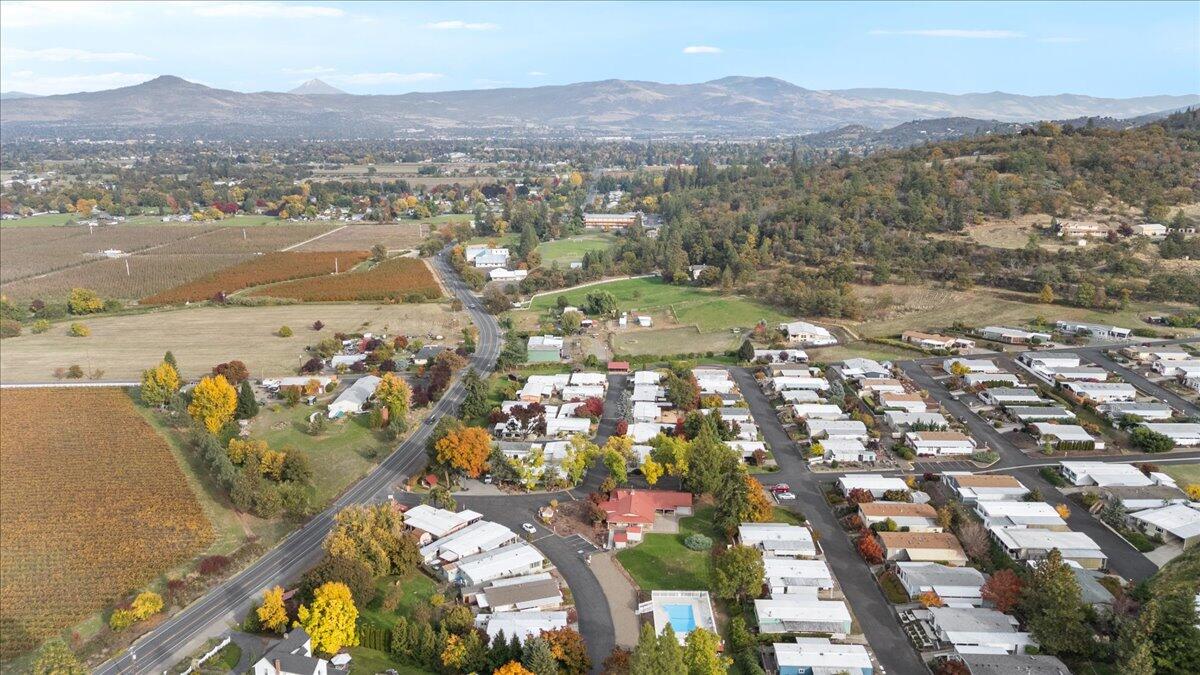 3955 South Stage Road, Unit 90 Medford, OR 97501 - Photo 42 of 42 4-DJI_20251023160253_0030_D