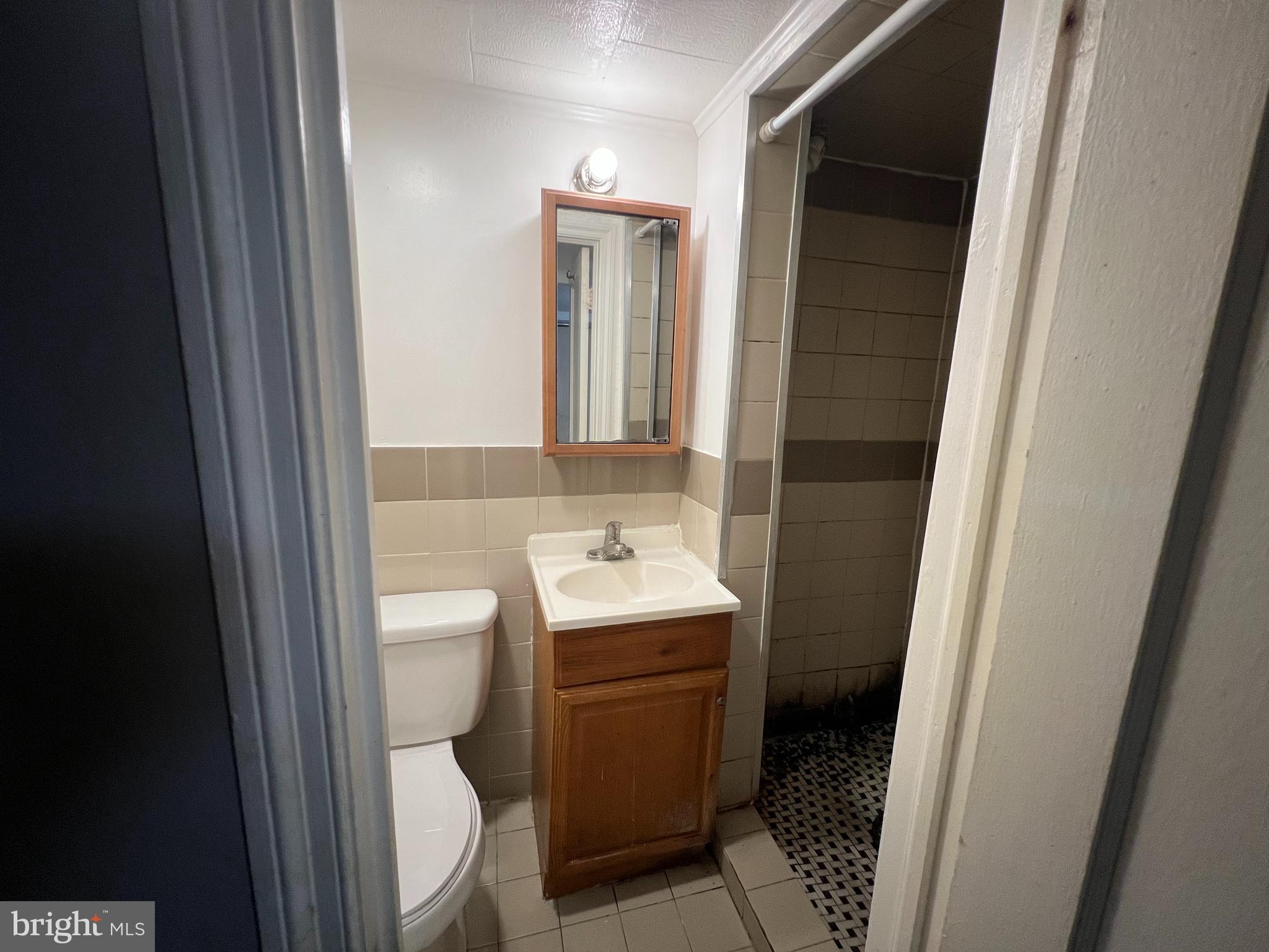 1643 Argonne Drive Baltimore, MD 21218 - Photo 13 of 15