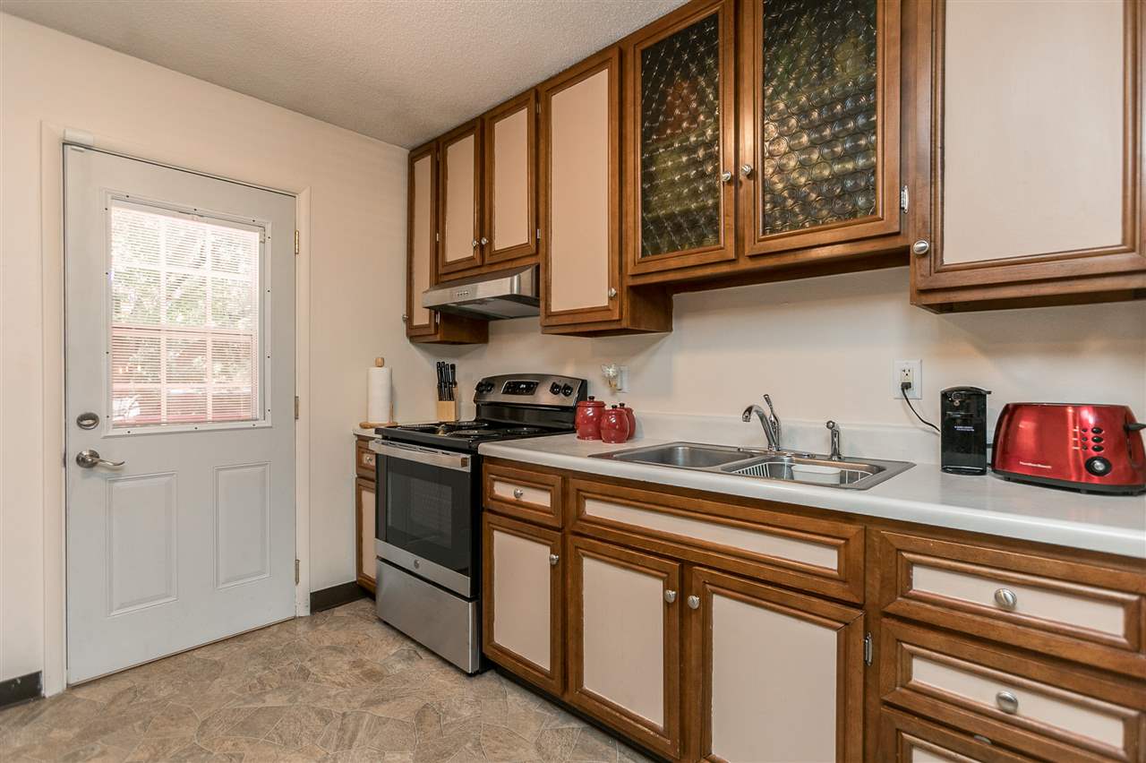 404 Hanover Road Southwest Cedar Rapids, IA 52404 - Photo 10 of 27 Gallery Image 10