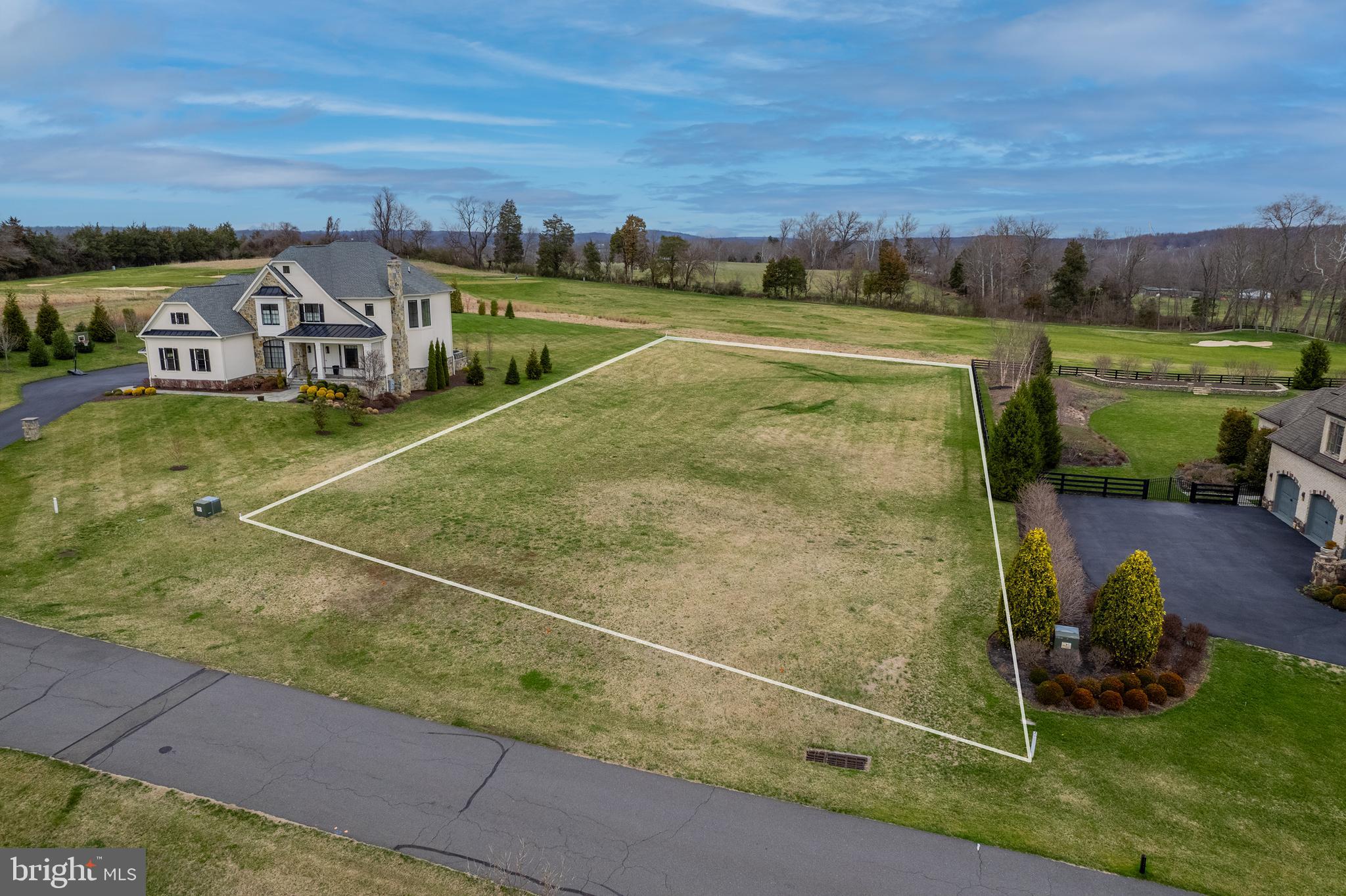 40174 Monroe Valley Place Aldie, VA 20105 - Photo 5 of 34 a view of a tennis court