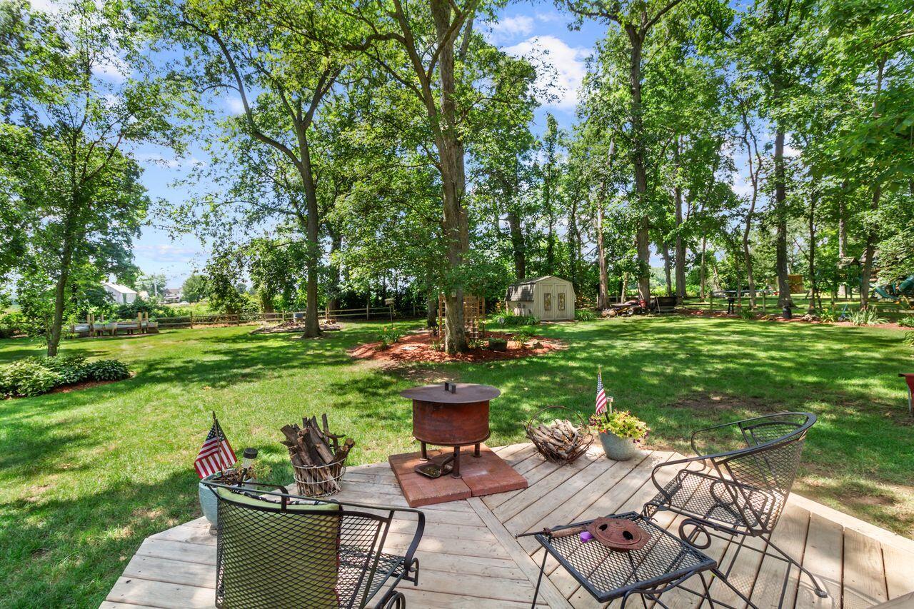 18082 Warrick Road Hebron, IN 46341 - Photo 28 of 37 1280x853
