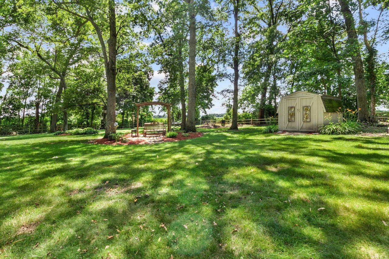 18082 Warrick Road Hebron, IN 46341 - Photo 33 of 37 1280x853