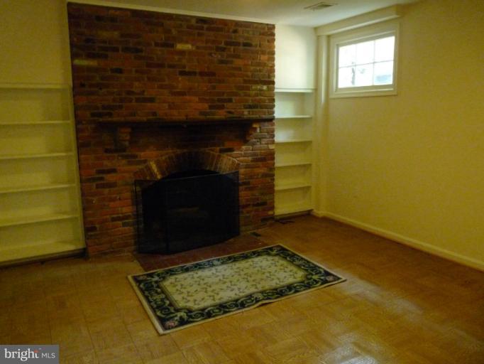 6754 Towne Lane Road McLean, VA 22101 - Photo 14 of 15 a room with fireplace