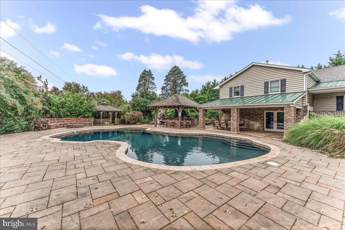 756 Ewing Road Cochranville, PA 19330 - Photo 3 of 73