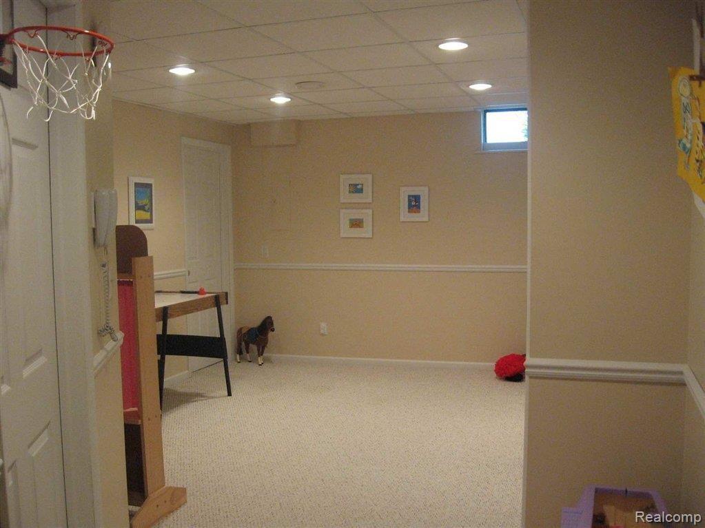 2715 Laurel Ridge Lane Howell, MI 48843 - Photo 15 of 16 img19.1337304477.jpg