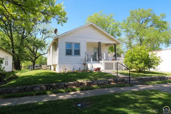 $134,900 | 523 East Street, Emporia, KS 66801