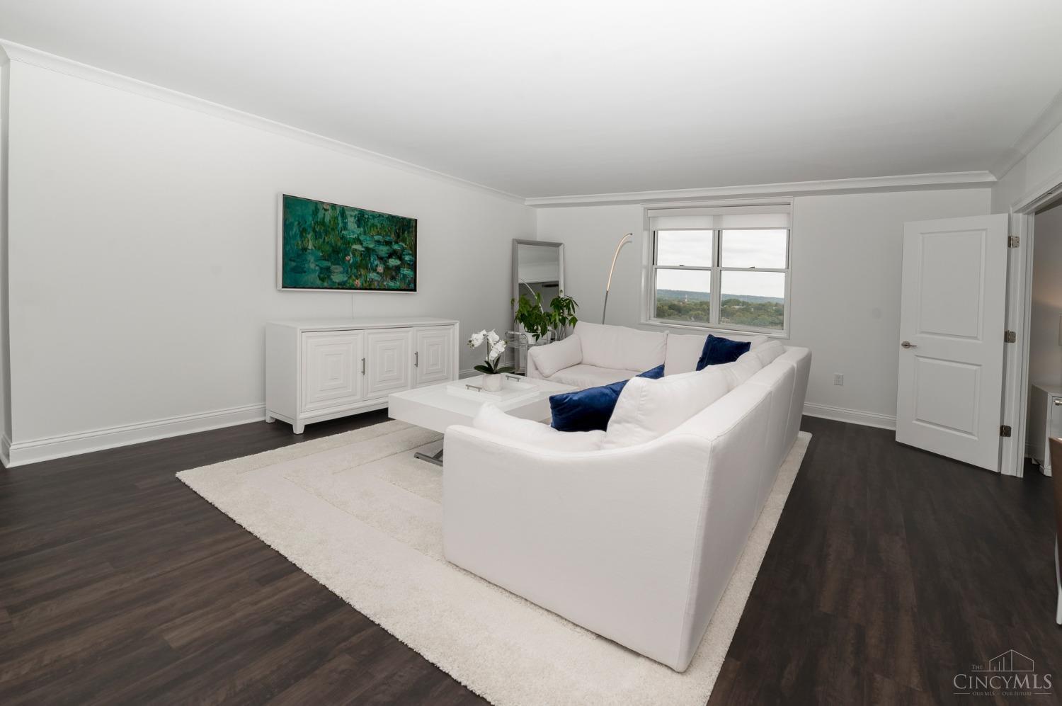 2444 Madison Road, Unit 1411 Cincinnati, OH 45208 - Photo 12 of 42 Gallery Image 12