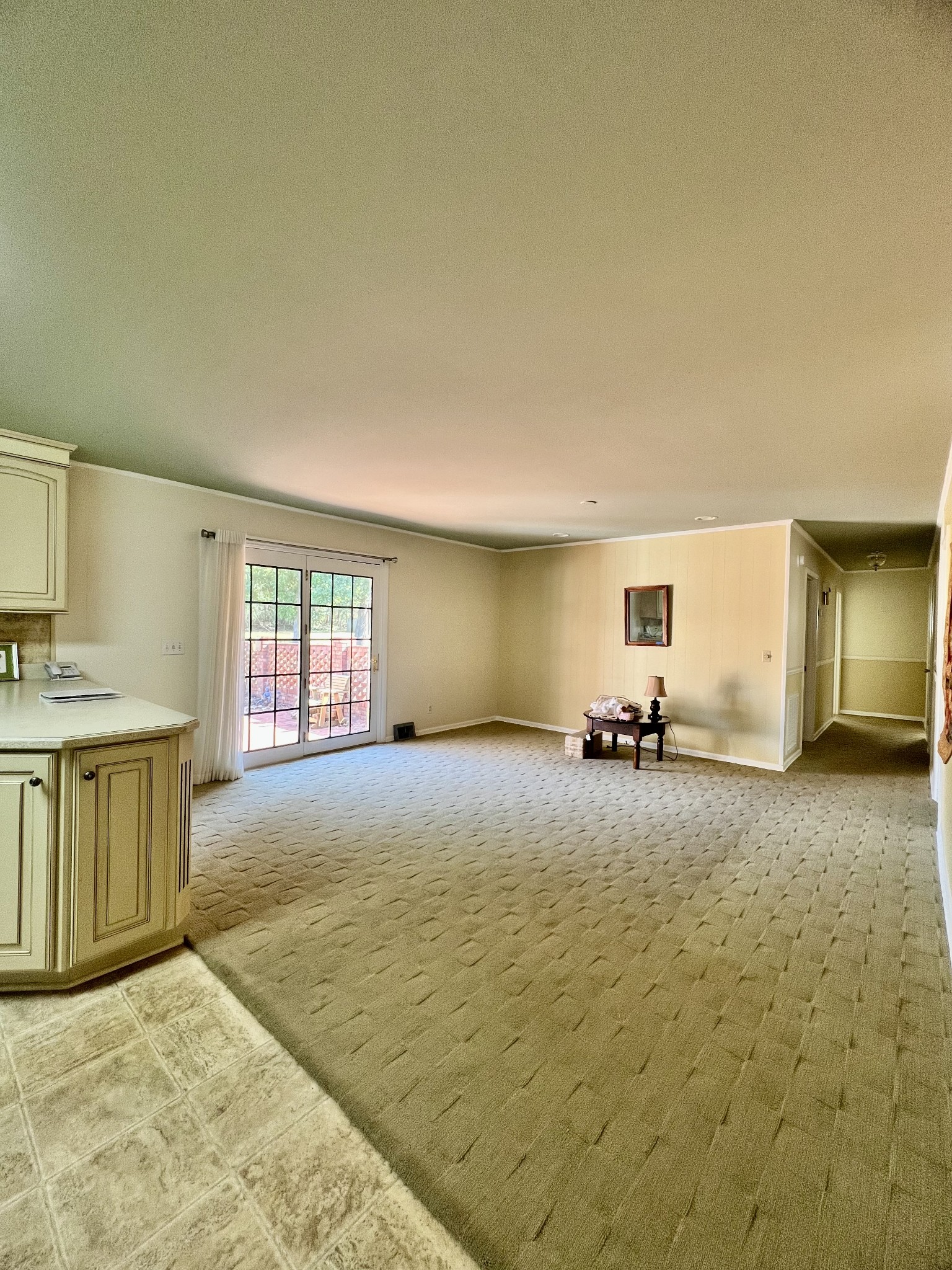 401 South Valley Road Shelbyville, TN 37160 - Photo 20 of 41 Den area.