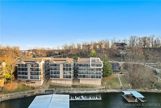 $425,000 | 51 Westshore Fls Court, Unit 4A, Lake Ozark, MO 65049