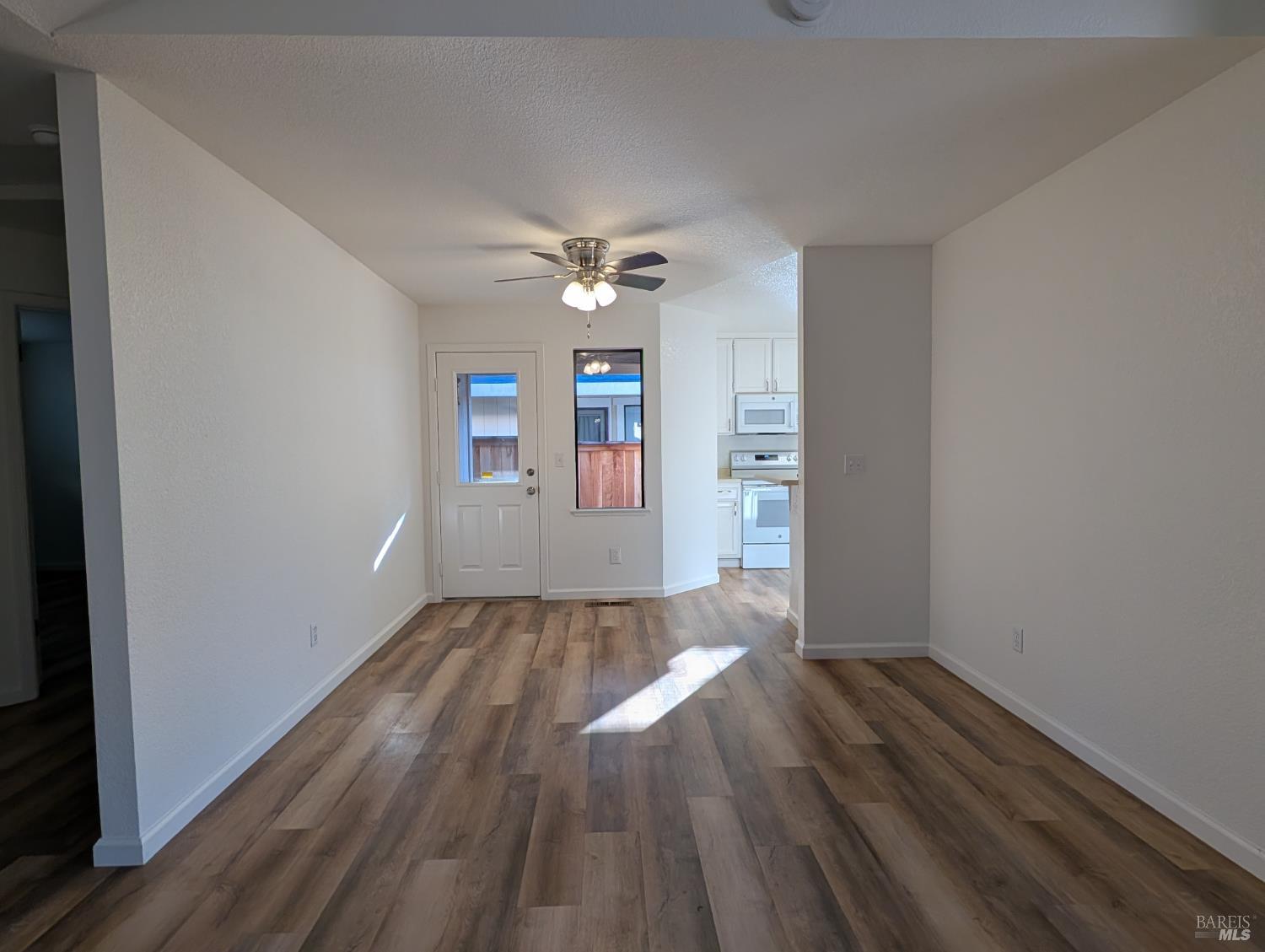 663 Spring Lane Sonoma, CA 95476 - Photo 4 of 11