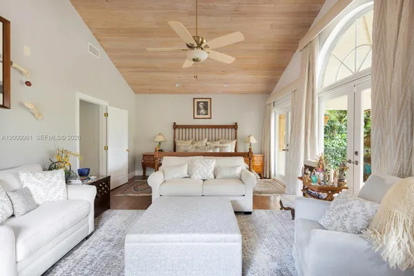 $39,000 | 10100 Lakeside Drive, Coral Gables, FL 33156