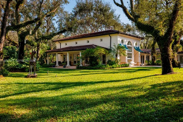 $39,000 | 10100 Lakeside Drive, Coral Gables, FL 33156