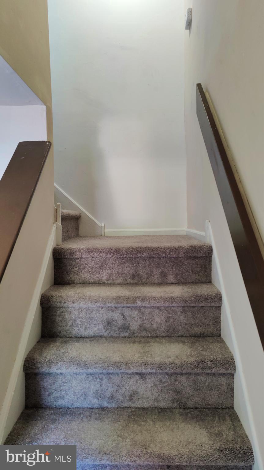 6 A Buttonwood Road Voorhees, NJ 08043 - Photo 3 of 15 Steps Leading to 2nd Floor