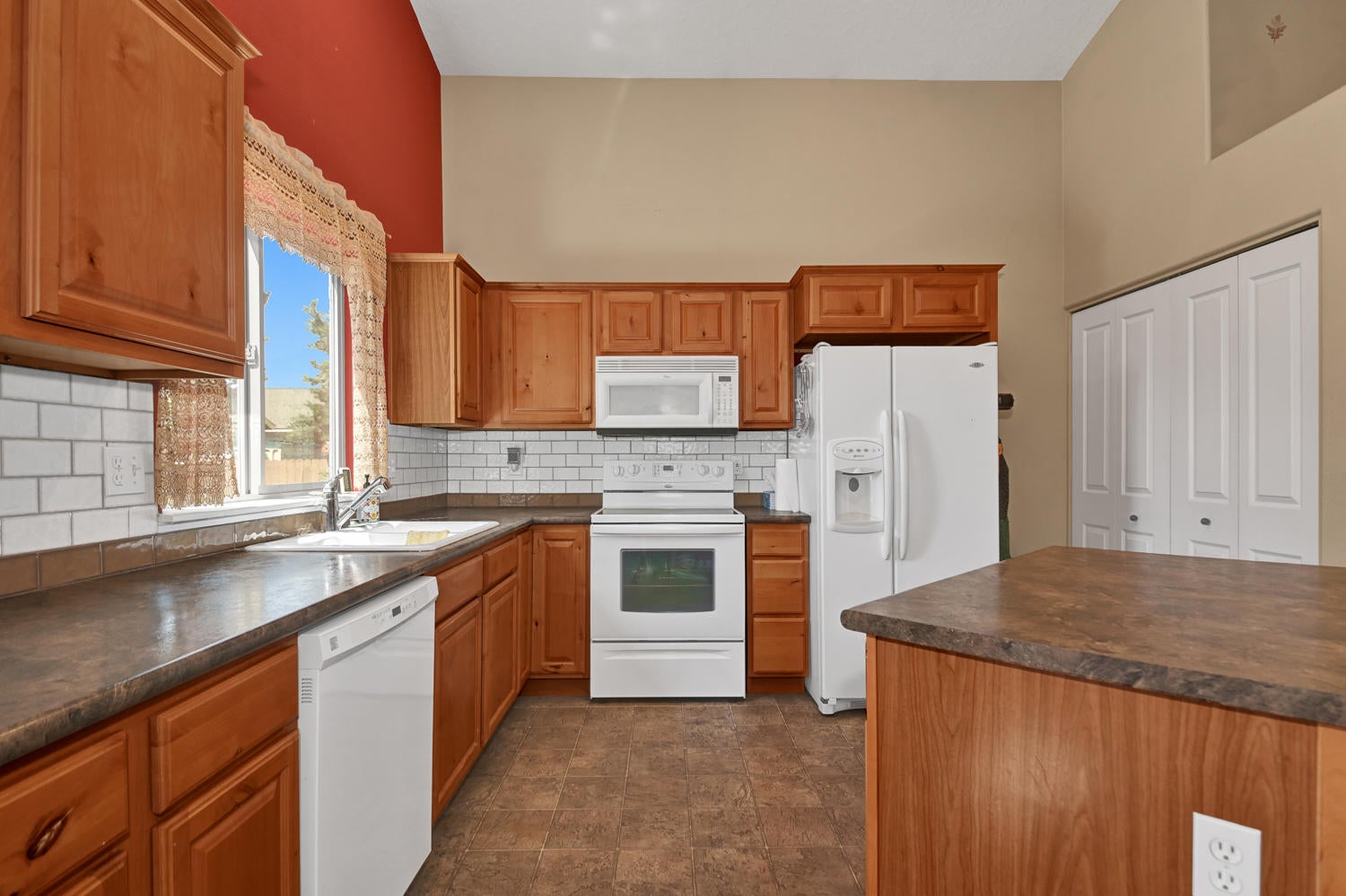 16439 Riley Drive La Pine, OR 97739 - Photo 14 of 42 22