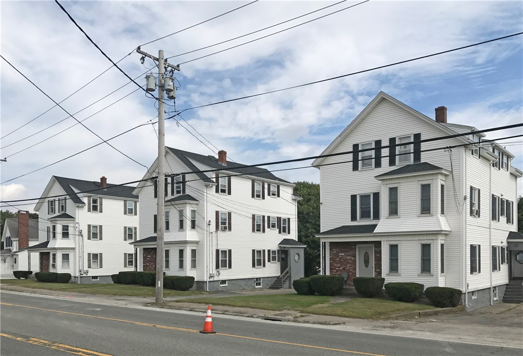 3311 East Main Road Portsmouth, RI 02871 - Photo 1 of 20 Gallery Image 1