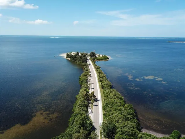 $299,900 | 3505 Tarpon Woods Boulevard, Unit I406, Palm Harbor, FL 34685