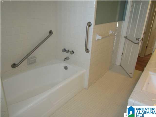 3629 Rockhill Road Birmingham, AL 35223 - Photo 18 of 32