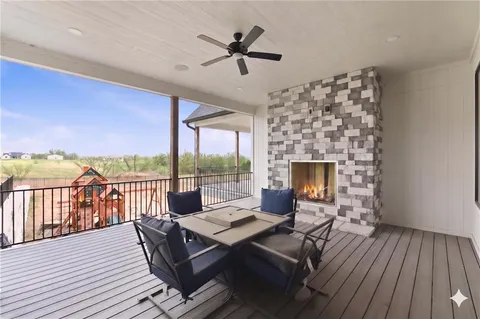 $1,300,000 | 11730 Hollingsworth Road, Kansas City, KS 66109