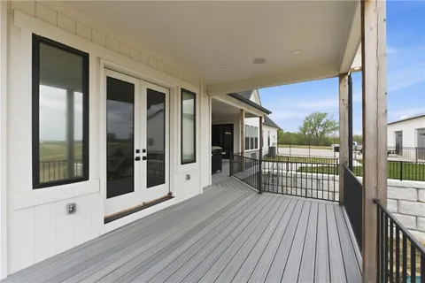 $1,300,000 | 11730 Hollingsworth Road, Kansas City, KS 66109