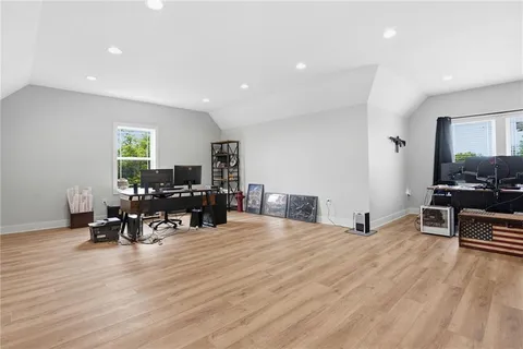 $1,300,000 | 11730 Hollingsworth Road, Kansas City, KS 66109