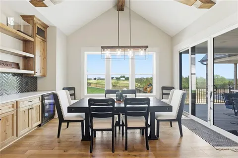 $1,300,000 | 11730 Hollingsworth Road, Kansas City, KS 66109