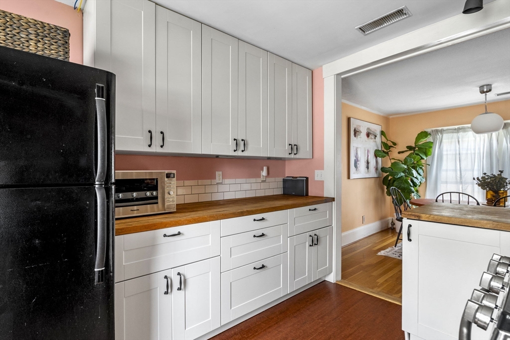 45 Sohier Road, Unit 2 Beverly, MA 01915 - Photo 16 of 34 Gallery Image 16