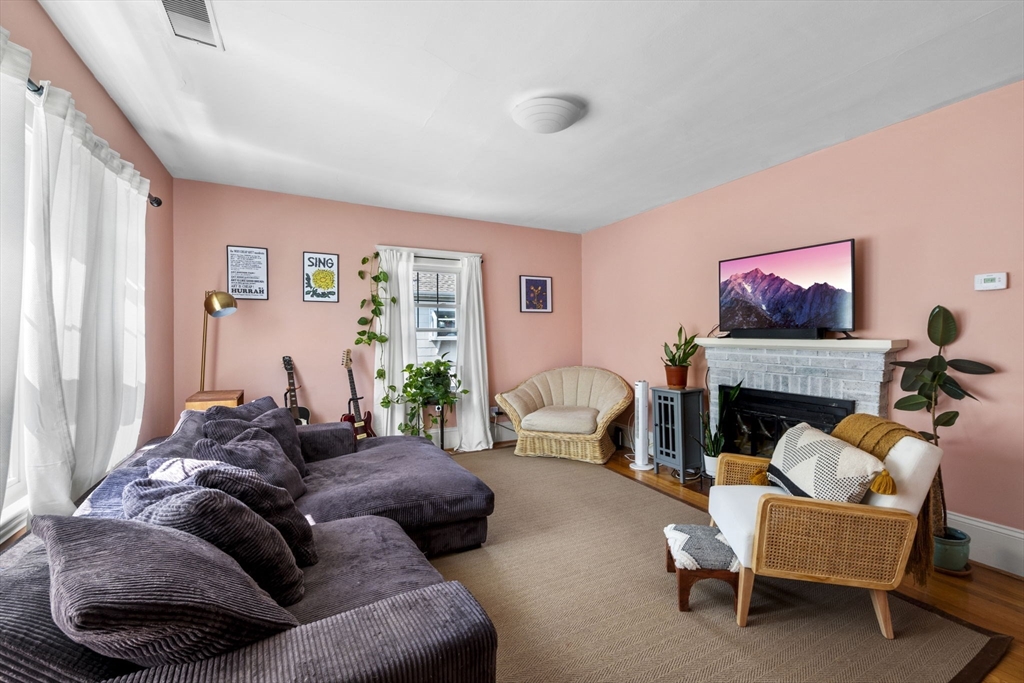 45 Sohier Road, Unit 2 Beverly, MA 01915 - Photo 4 of 34 Gallery Image 4