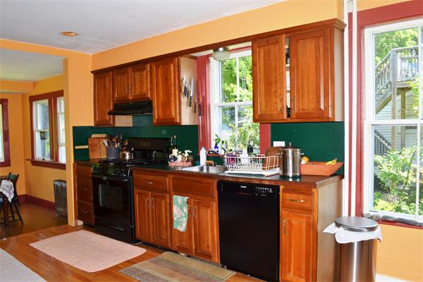 146 Spring Street Watertown, MA 02472 - Photo 10 of 29