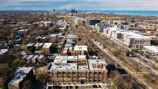 $224,900 | 601 Linden Place, Unit 219, Evanston, IL 60202