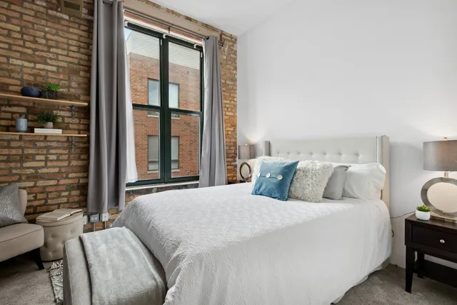 $224,900 | 601 Linden Place, Unit 219, Evanston, IL 60202