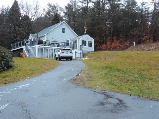 $324,900 | 21 Heights Lane, Sullivan, NH 03445