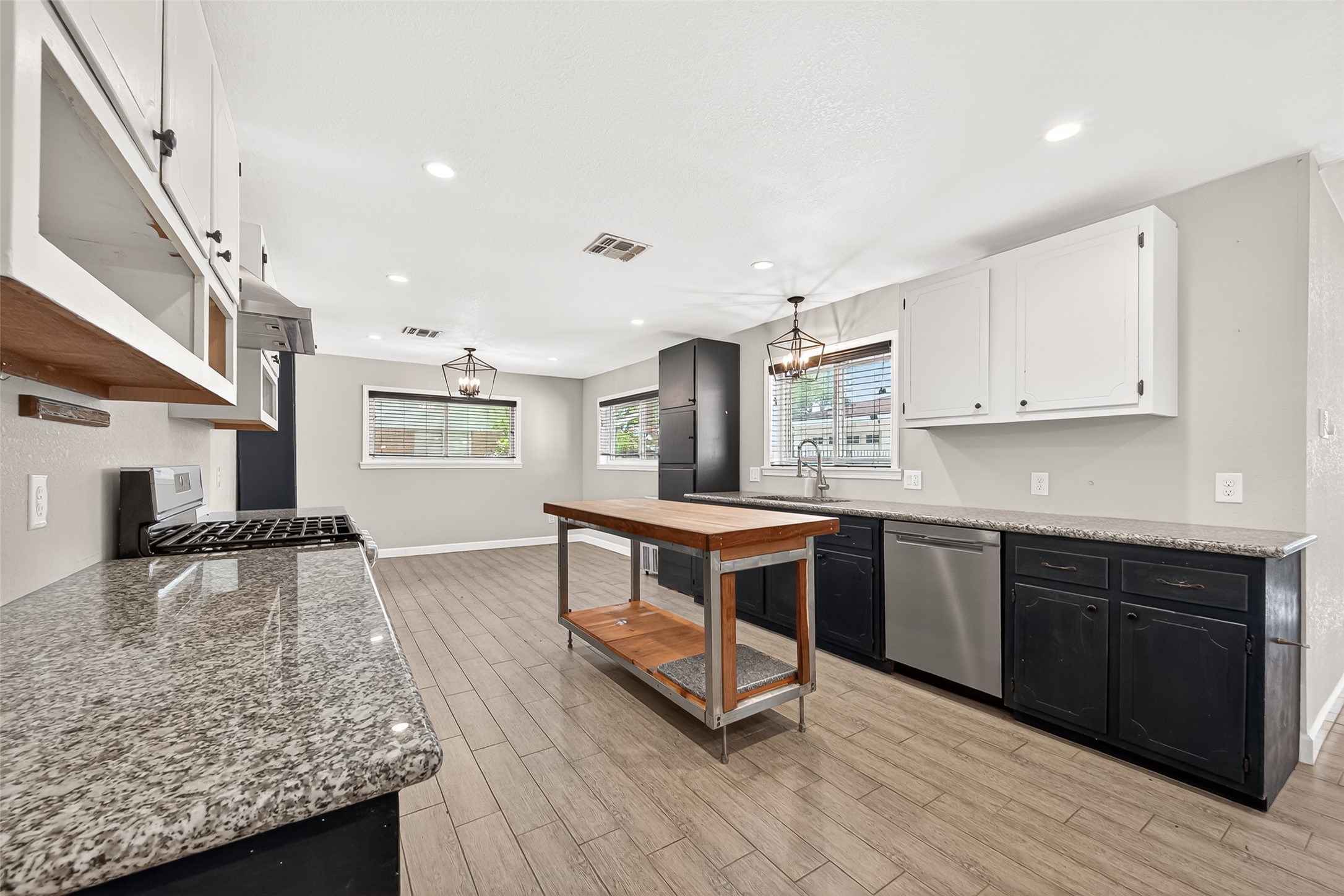809 Bernard Avenue Rosenberg, TX 77471 - Photo 17 of 50