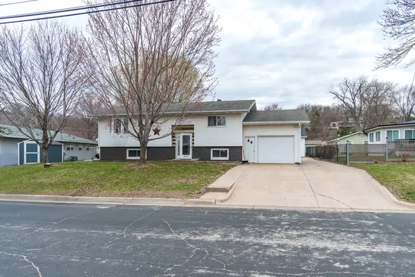 $389,900 | 425 Church Street, Holmen, WI 54636