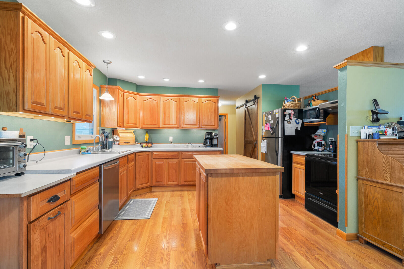 425 Church Street Holmen, WI 54636 - Photo 13 of 34 13_425ChurchSt_Kitchen1_mls