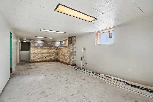 $350,000 | 712 Davis Avenue, Rockdale, IL 60436