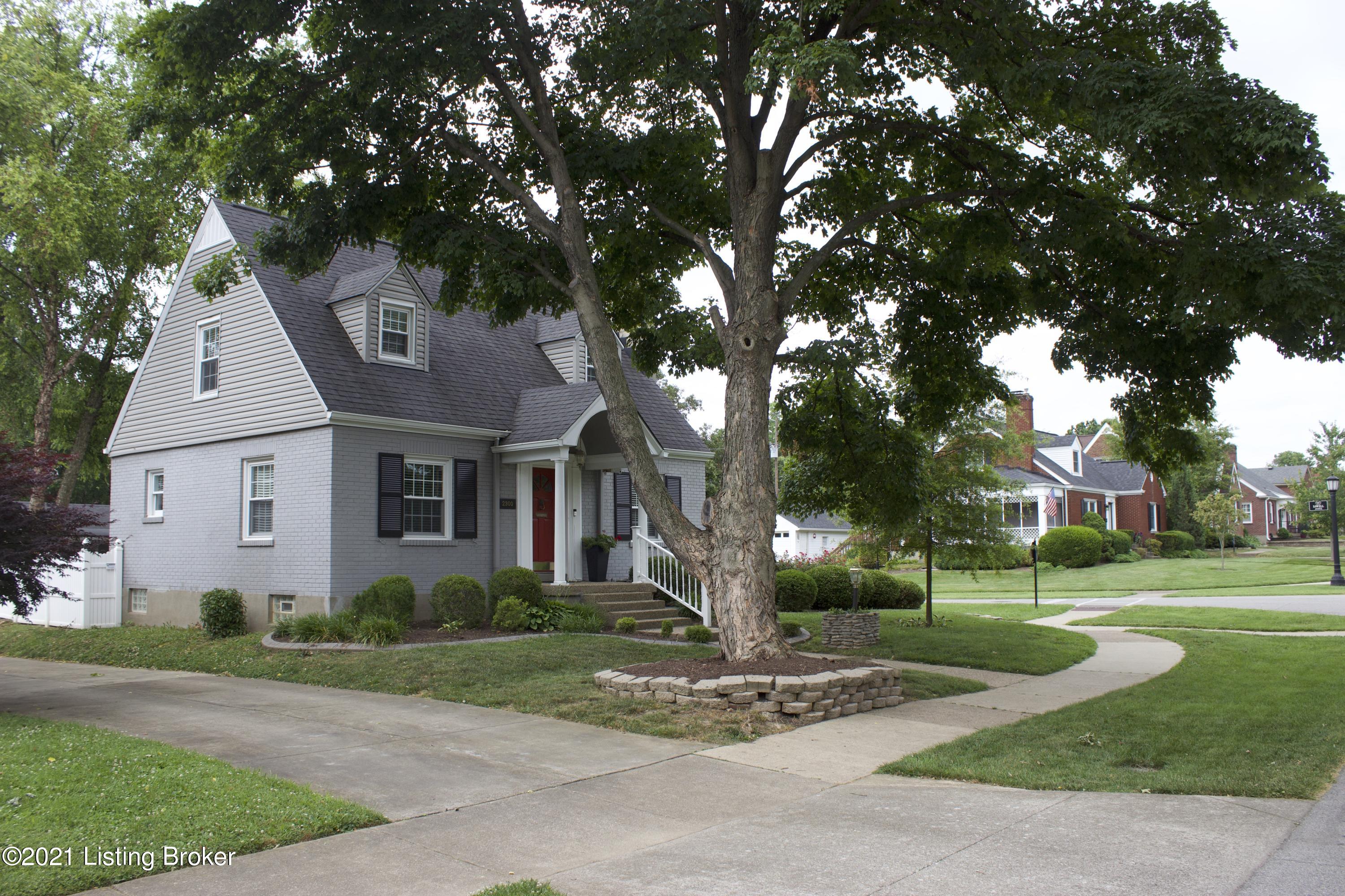 2300 Manchester Road Louisville, KY 40205 - Photo 2 of 27 Outside 2