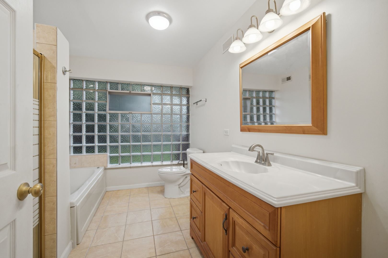 114 North Lancaster Street Mount Prospect, IL 60056 - Photo 11 of 29