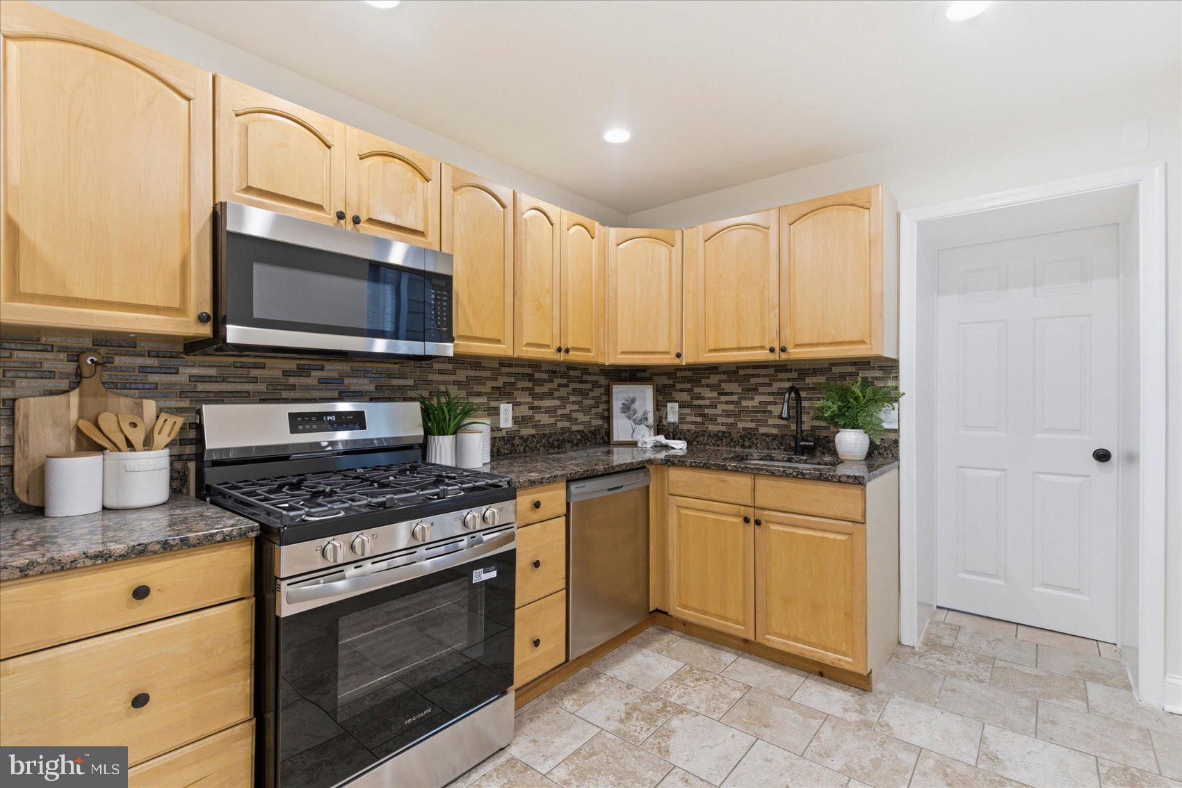 3104 Dillon Street Baltimore, MD 21224 - Photo 9 of 28