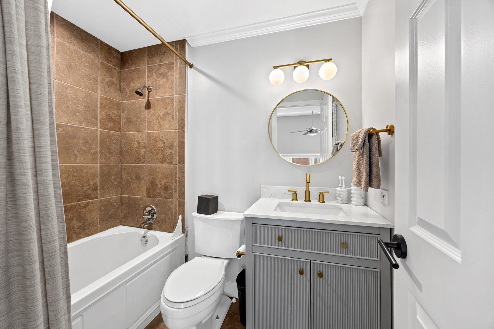 656 West Buckingham Place, Unit 1E Chicago, IL 60657 - Photo 21 of 28