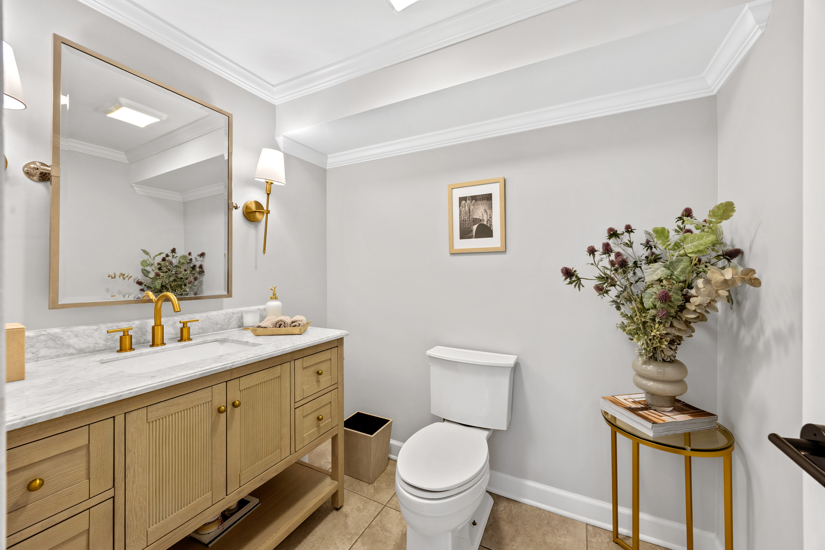 656 West Buckingham Place, Unit 1E Chicago, IL 60657 - Photo 10 of 28